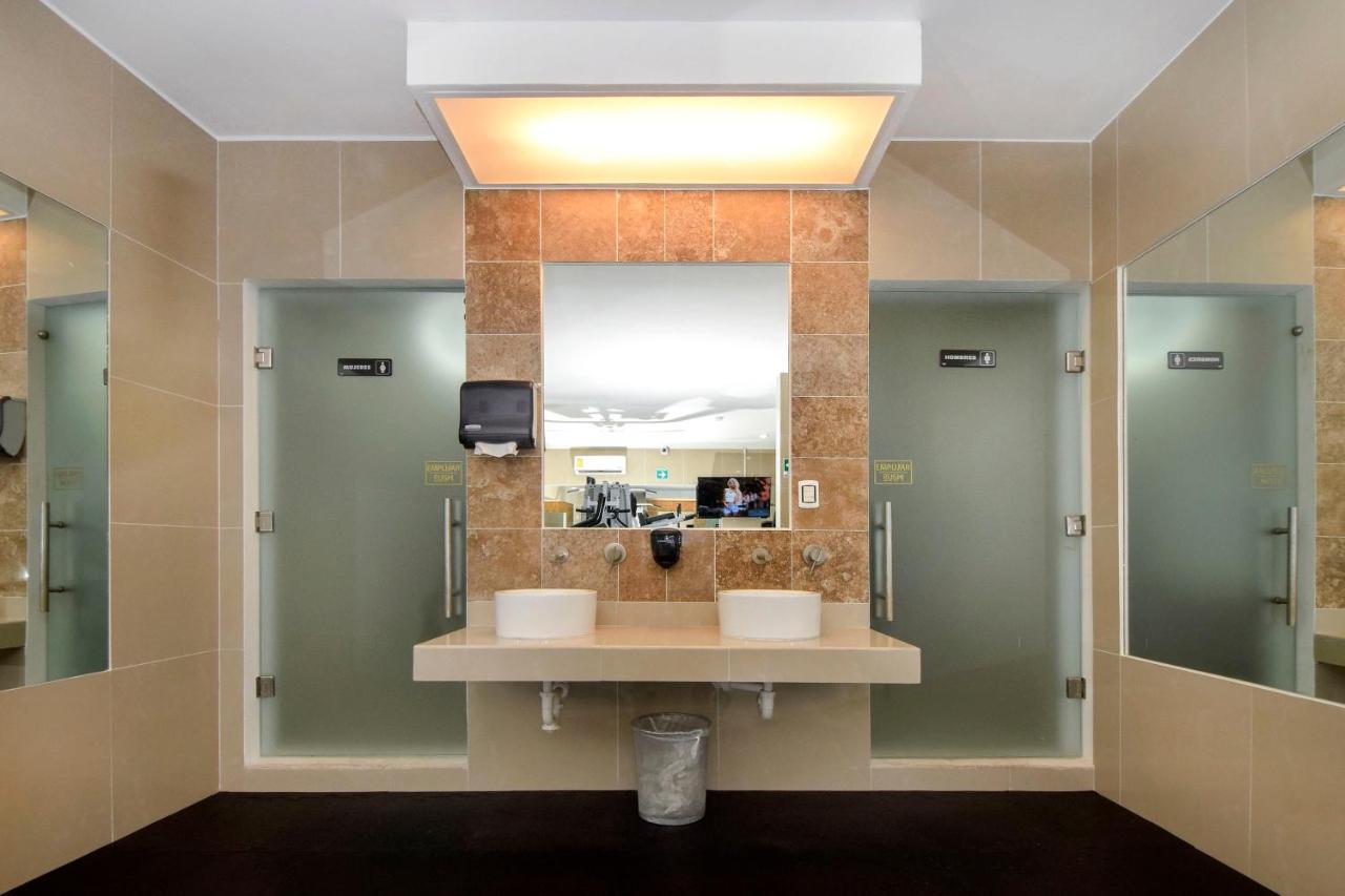One Of Our Popular&luxurious El Faro Coral 303 Apartamento Playa del Carmen